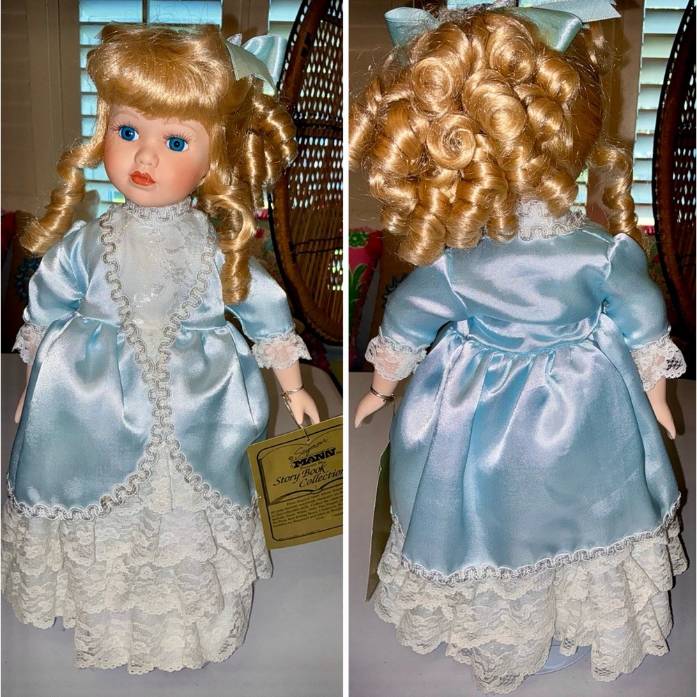 SEYMOUR MANN PORCELAIN CINDERELLA DOLL STORY BOOK COLLECTION 1999 W/STAND